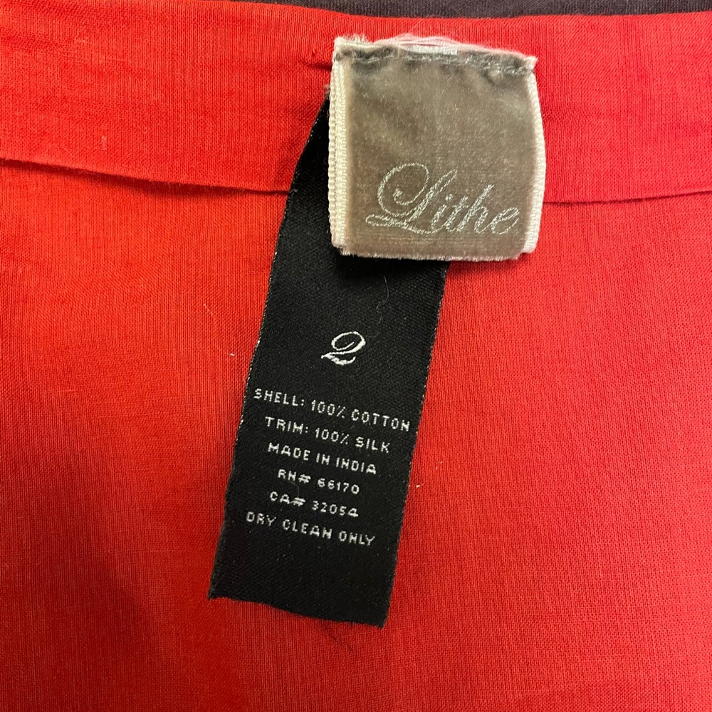 Anthropologie red floral puff sleeve blouse - Picture 8 of 13